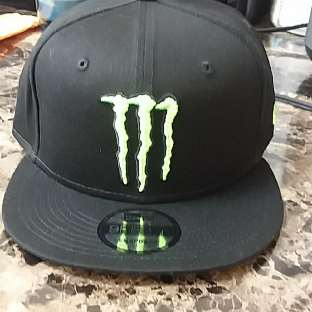 Brand new Snapback Monster Energy 9fifty hat.